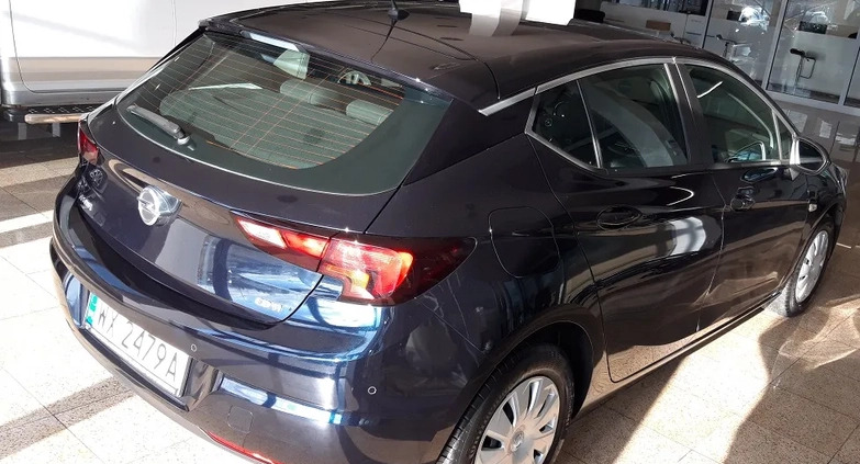 Opel Astra cena 47900 przebieg: 166124, rok produkcji 2018 z Lublin małe 379